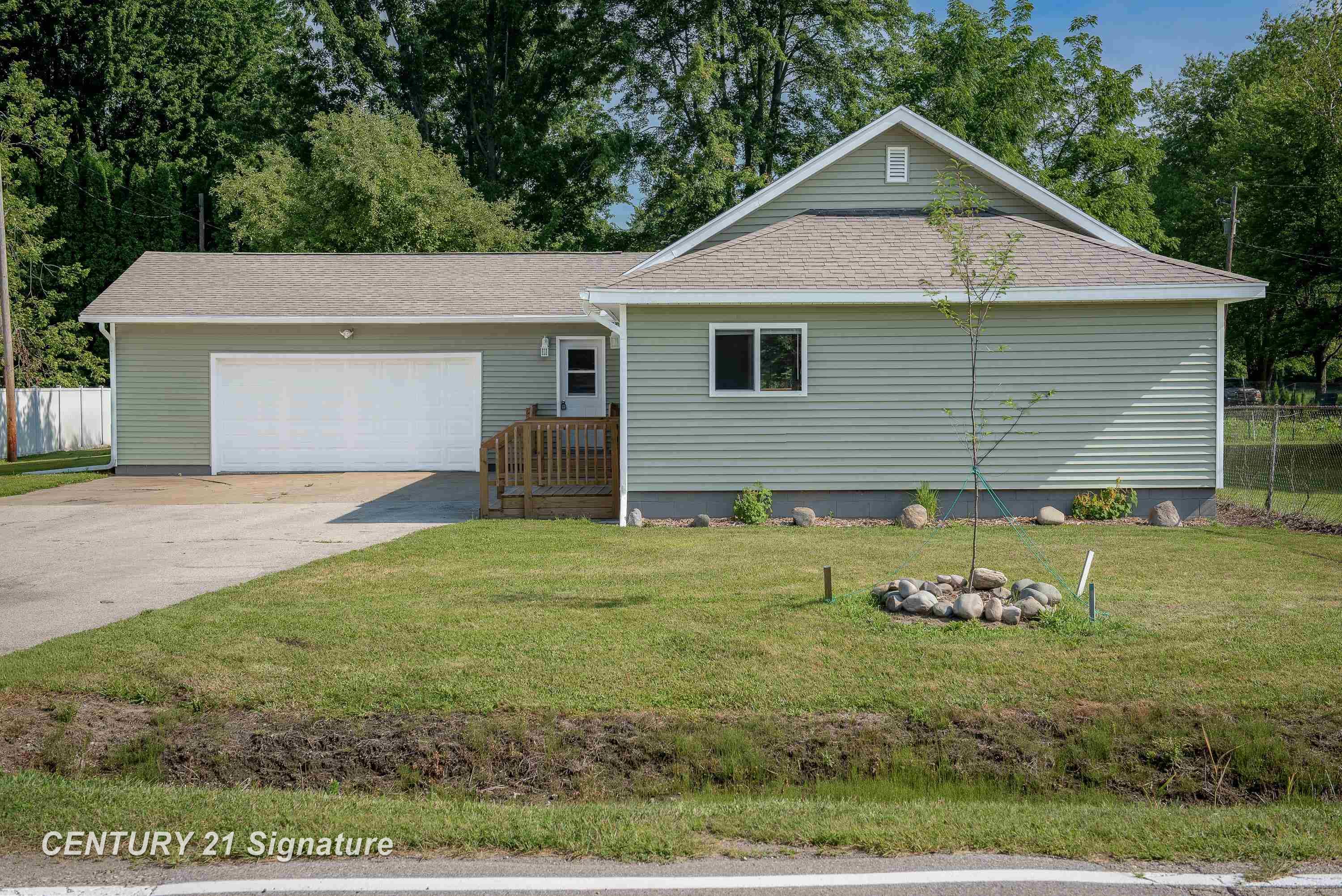 3121 Boy Scout Road, Bay City MI 48706 photo 1