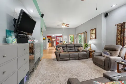 535 E Sebewaing Street, Sebewaing MI 48759 photo 2