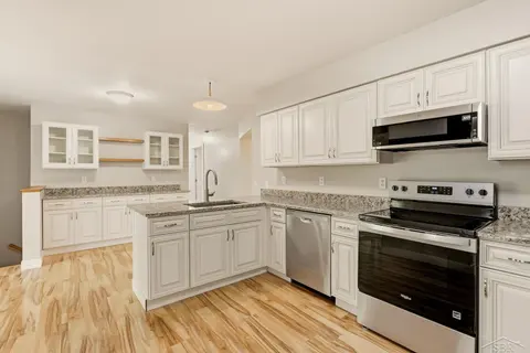4621 S Wintergreen Drive, Saginaw MI 48603 photo 4