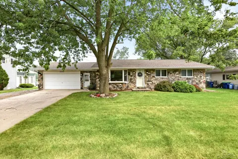 4060 Diceglie Court, Kochville MI 48604 photo 2