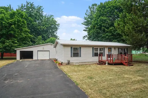425 E Maple Street, Gladwin MI 48624 home for sale