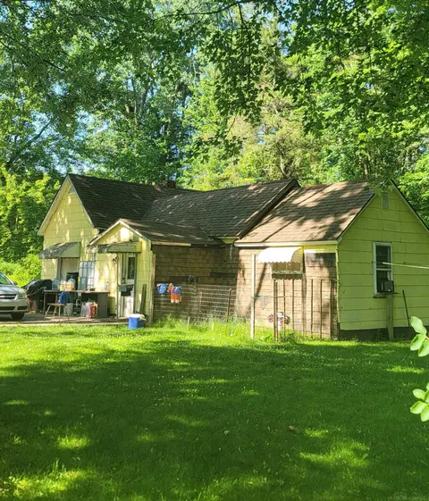 2325 E Sanilac Road, Caro MI 48723 photo 3