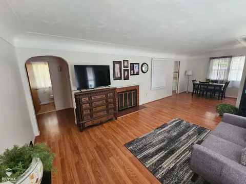 519 Moore Street, Owosso MI 48867 photo 4