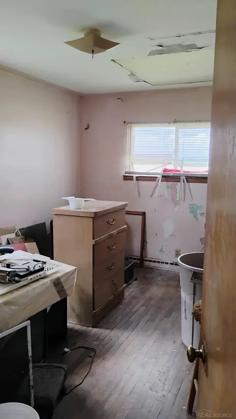 991 S Tuscola Road, Bay City MI 48708 photo 3