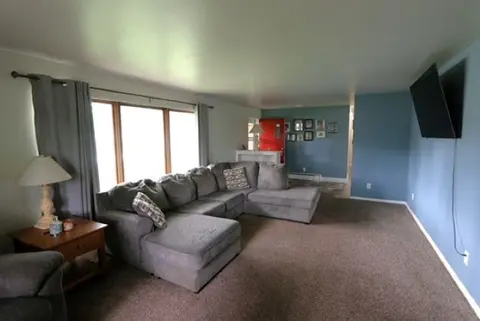 5595 Noreen Drive, Bay City MI 48706 photo 2