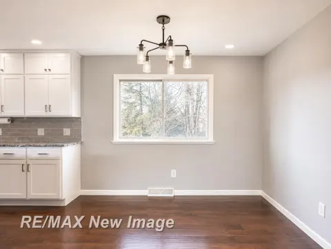 2 Mary Lane Court, Frankenmuth MI 48734 photo 3