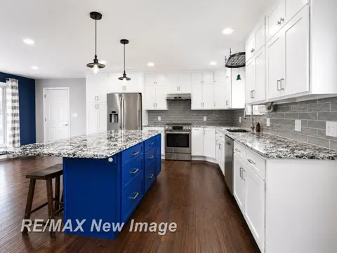 2 Mary Lane Court, Frankenmuth MI 48734 photo 4