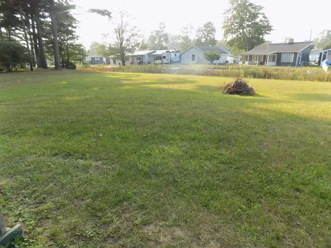 5454 Heron Cove Ct Court, Beaverton MI 48612 photo 2