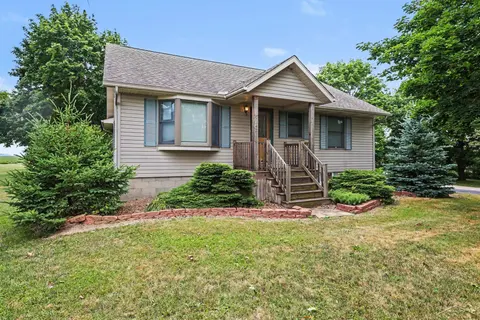 9743 Sanilac Road, Frankenmuth MI 48734 photo 3
