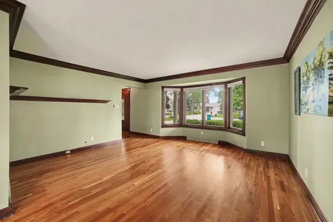 1586 St. Marys Court, Essexville MI 48732 photo 4