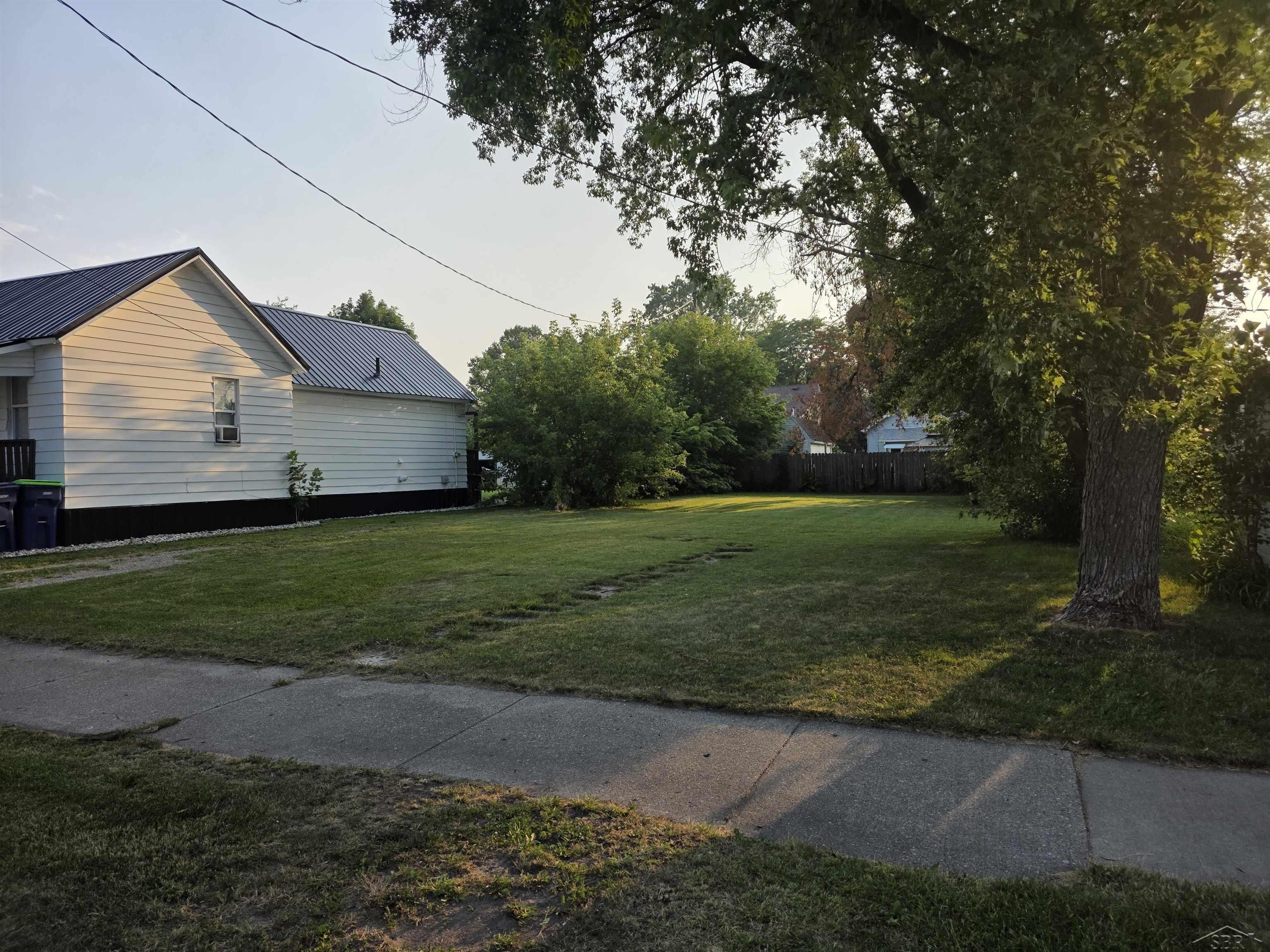 208 S Sheridan Street, Bay City MI 48604 photo 1