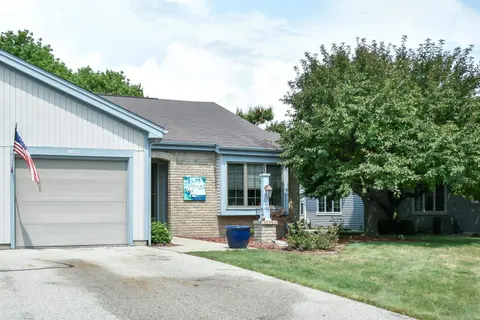 4870 Appletree Lane, Bay City MI 48706 condo for sale