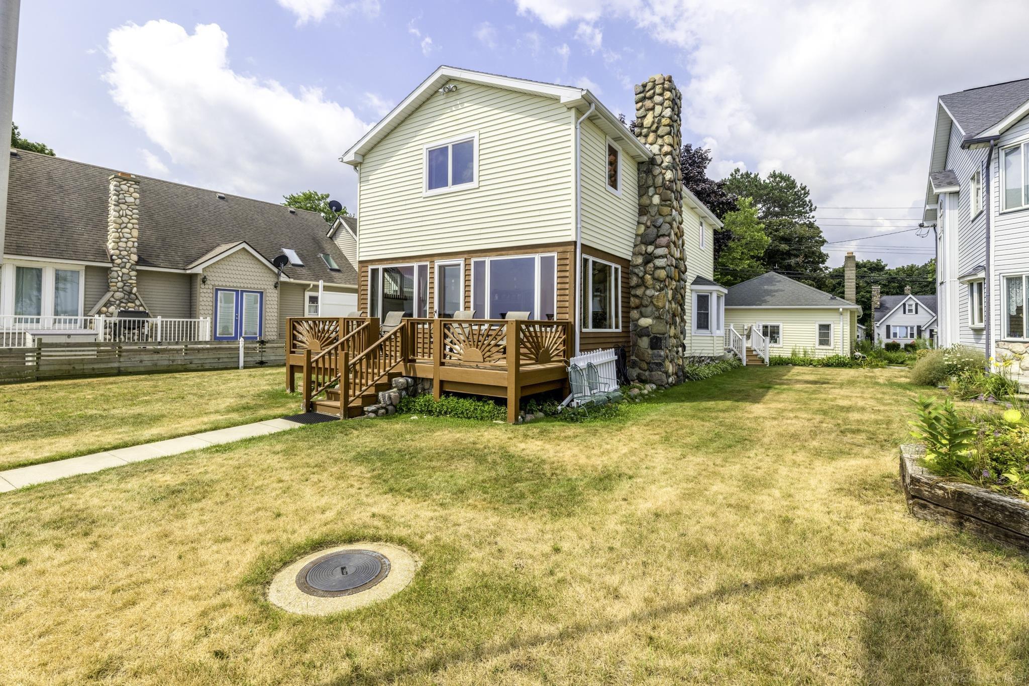 7769 Lakeview Drive, Lexington MI 48450 photo 1