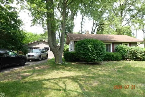 603 Ridge Road, Bay City MI 48708 photo 2