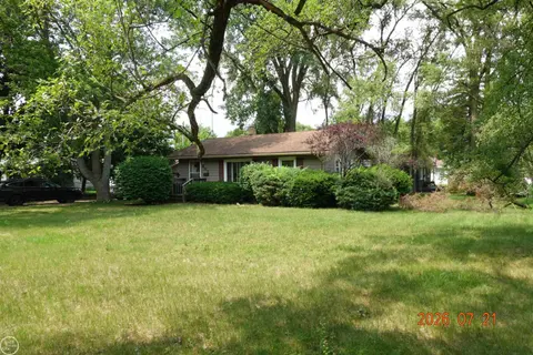 603 Ridge Road, Bay City MI 48708 photo 3