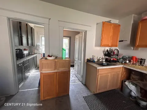 1539 Maine Street, Saginaw MI 48602 photo 5