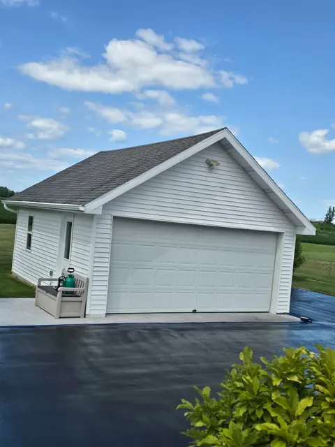 824 W Center Road, Essexville MI 48732 photo 4