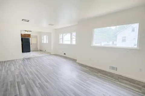 2016 Avon Street, Saginaw MI 48602 photo 5