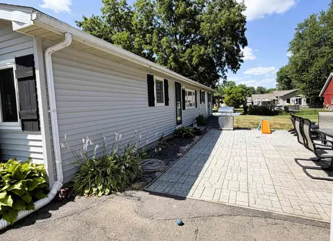 325 S Main Street, Chesaning MI 48616 photo 3