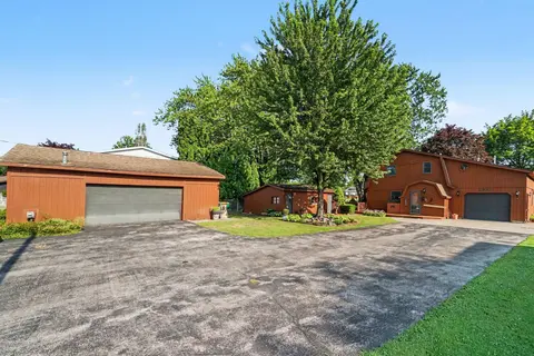 3554 Miller Road, Bay City MI 48706 photo 2