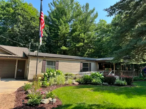 11842 W Eight Point Lake Road, Lake MI 48632 photo 3