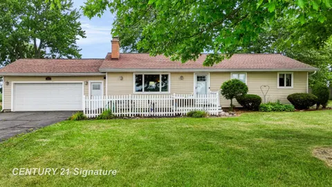455 S Vernon Road, Corunna MI 48817 home for sale