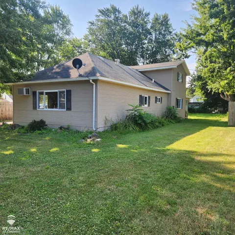 129 W Walnut Street, Saint Charles MI 48655 home for sale