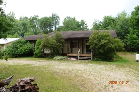 3143 N Harrison Avenue, Harrison MI 48625 home for sale