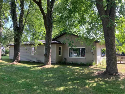 409 W Knox Street, Beaverton MI 48612 photo 3