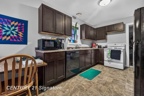 2219 Marshall Court, Saginaw MI 48602 photo 5