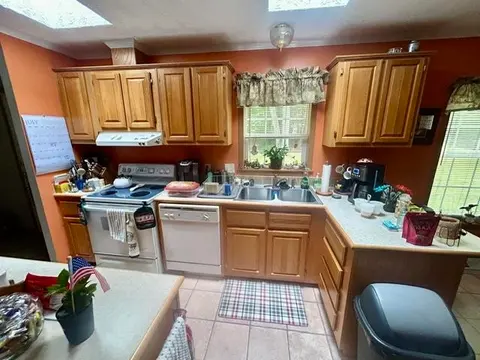 866 Lakeshore Drive, Gladwin MI 48624 photo 3
