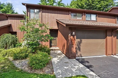 4907 Grandview Circle, Midland MI 48640 condo for sale