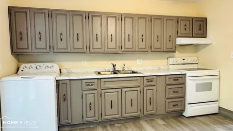 705 Isham Street, Owosso MI 48867 photo 2