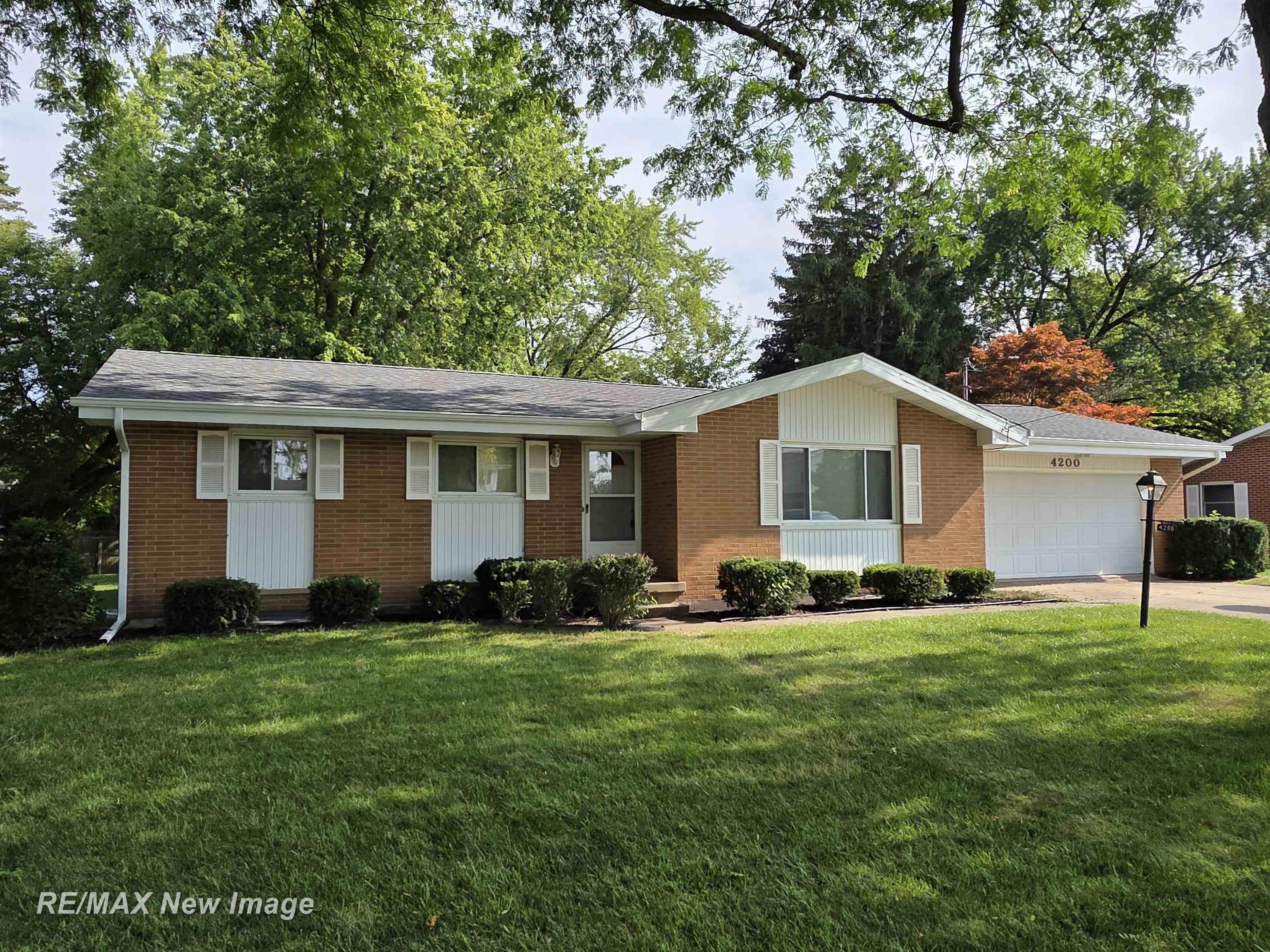 4200 S Wayside Drive, Saginaw MI 48603 photo 1