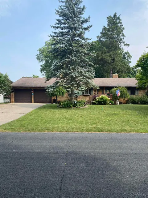 4860 Indian Trail Road, Saginaw MI 48638 photo 2