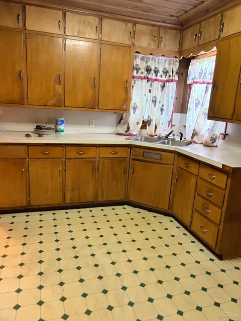 354 S 30th Street, Saginaw MI 48601 photo 5