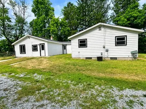 4050 Old King Road, Bridgeport MI 48601 photo 2