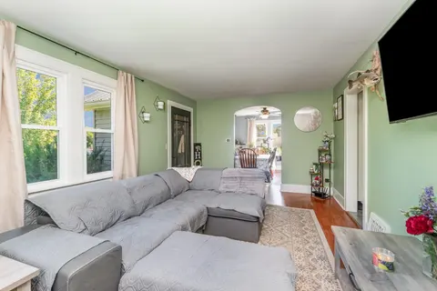 3685 Shattuck Road, Saginaw MI 48603 photo 4