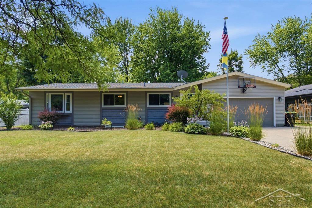2208 Brookfield Drive, Midland MI 48642 photo 1