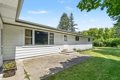 14460 Collier Road, Hemlock MI 48626 photo 2