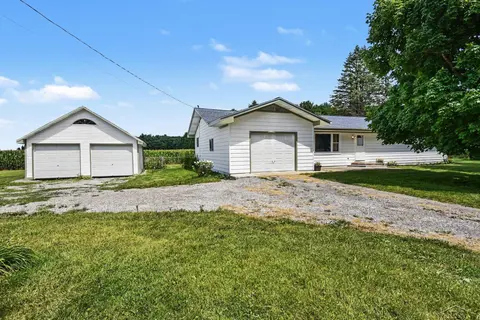 14460 Collier Road, Hemlock MI 48626 photo 3