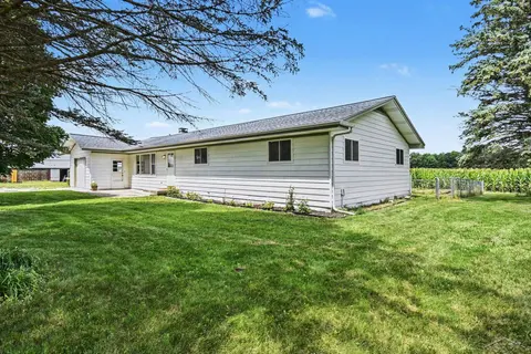 14460 Collier Road, Hemlock MI 48626 photo 4