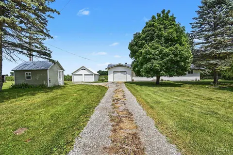 14460 Collier Road, Hemlock MI 48626 photo 5