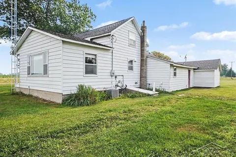 11125 E Jefferson Road, Wheeler MI 48662 photo 4