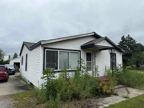 681 S Huron Road, Linwood MI 48634 photo 2