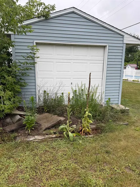 681 S Huron Road, Linwood MI 48634 photo 4