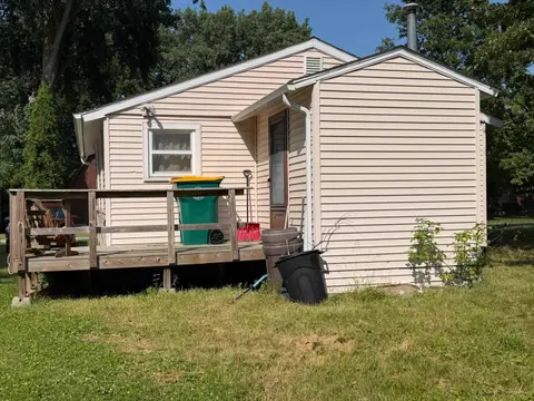 1052 Pine Road, Bay City MI 48706 photo 3