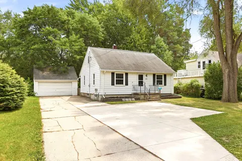 4518 Jefferson Avenue, Midland MI 48640 home for sale