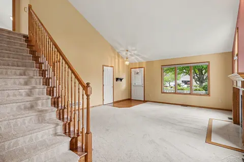 8 Thornapple Court, Saginaw MI 48603 photo 5