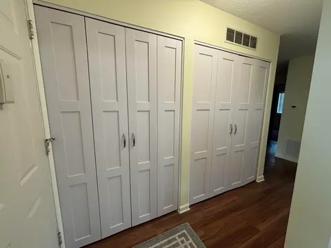 437 W Schleier Street Unit 1, Frankenmuth MI 48734 photo 3
